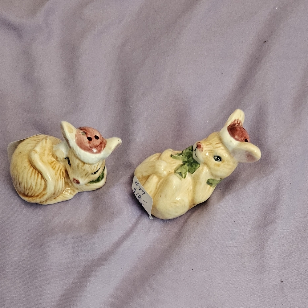 Vintage Ceramic Holiday Christmas Salt Pepper Mice Figurines